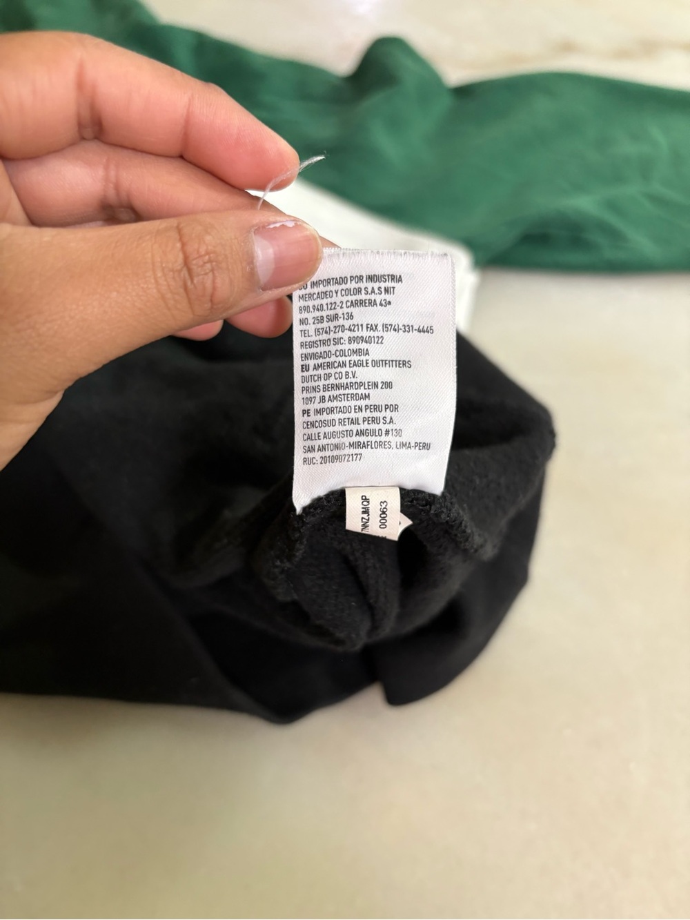 American Eagle Outfitters Green, White & Black Colorblock Crewneck Pullover - Picture 7 of 7
